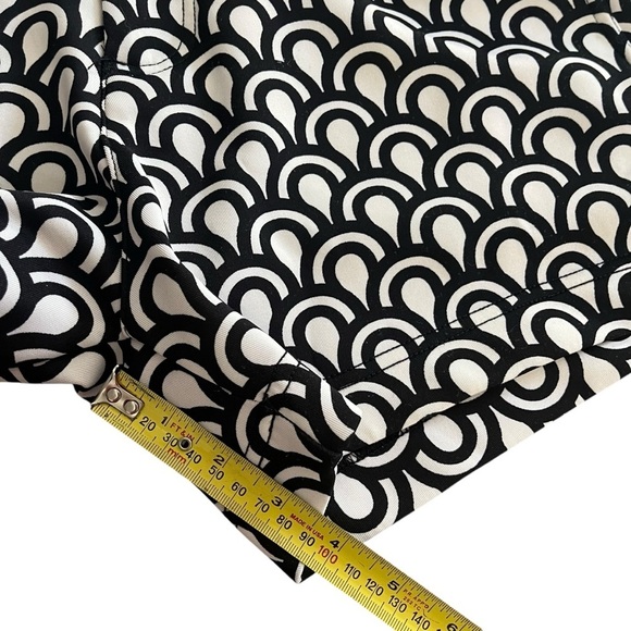 Black Tape Women’s High Waist Patterned Shorts Small | Geometric Print Dressy - Picture 7 of 12